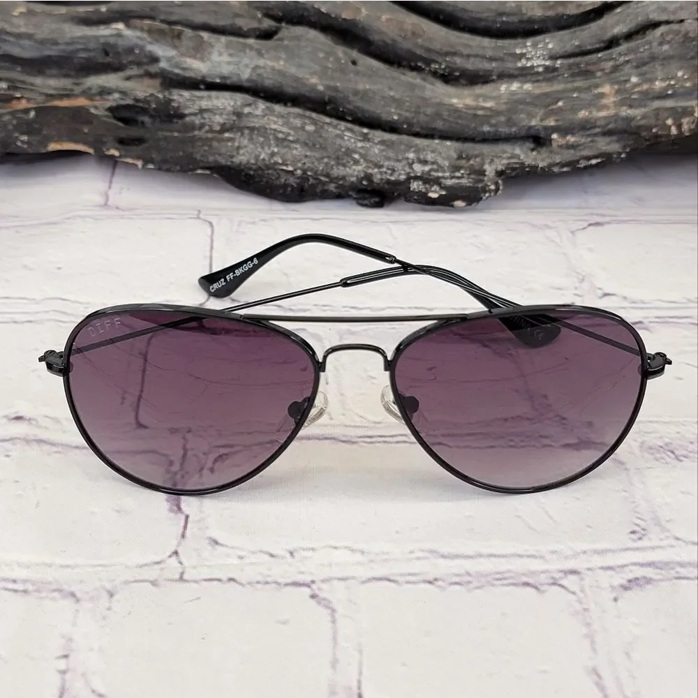 NIB Diff Cruz Black Grey Gradient Sunglasses FK-BKGG-6